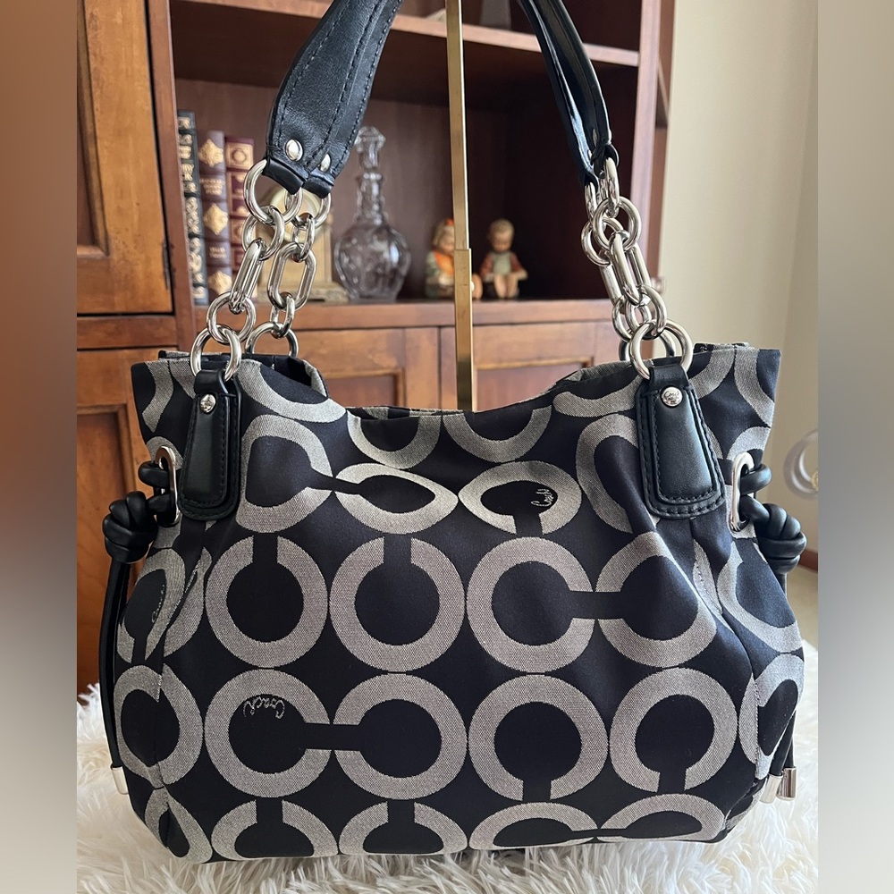 Coach Kristen Black and Gray Patterned Women's Bag - Picture 4 of 15